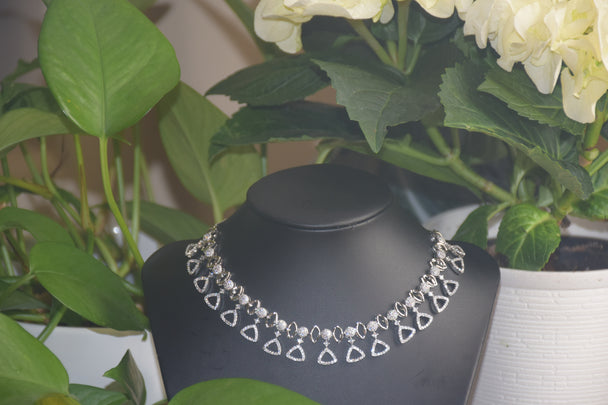 Beautiful Leaf AD Necklace Set