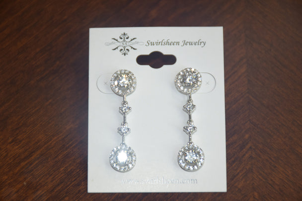 The Extended Circle & Diamond String Necklace Set.