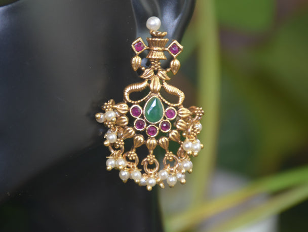 Intricate Gold Polish Pearly Ruby & Green Stone Necklace Set