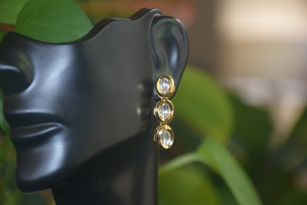 Exquisite Dual-Sided White Kundan & Minakari Necklace Set