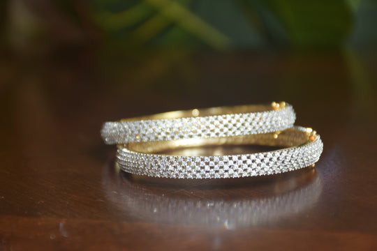 Exquisite Openable Diamond Bangle Set