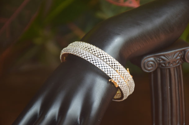 Exquisite Openable Diamond Bangle Set
