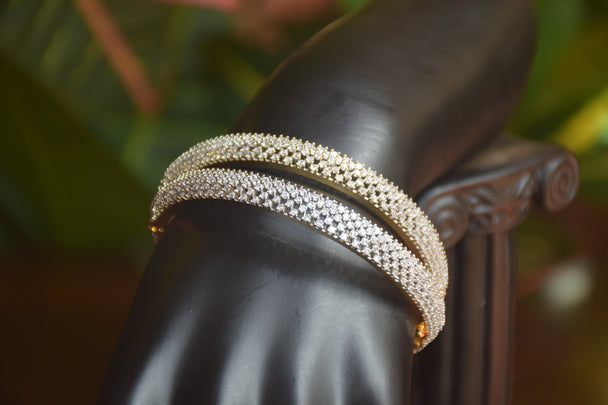 Exquisite Openable Diamond Bangle Set